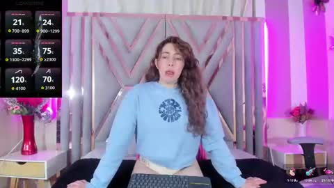 Snapshot of hada_russo chatting on June 24, 4:33 am hada online show from June 24, 4:33 am