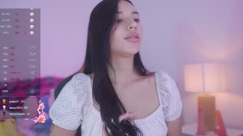 Hade online show from January 17, 8:33 pm