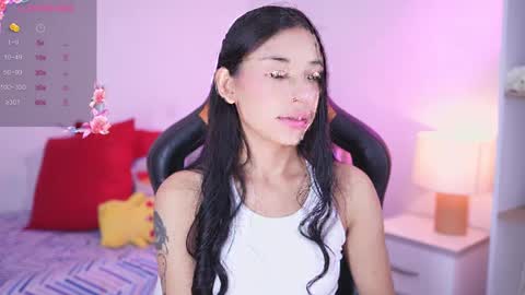 Hade online show from March 6, 6:26 pm