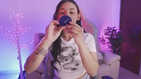 Hade online show from September 25, 6:11 pm