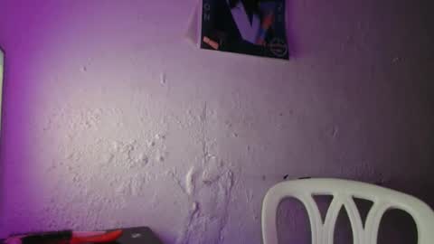 Snapshot of hadesmit1 chatting on May 10, 12:43 pm hadesmit1 online show from May 10, 12:43 pm