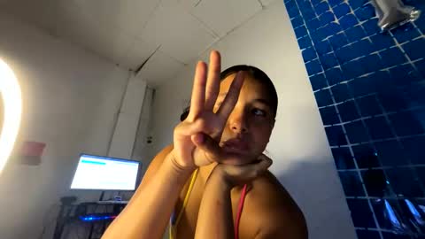 Snapshot of hadesmit1 chatting on June 3, 2:33 pm hadesmit1 online show from June 3, 2:33 pm