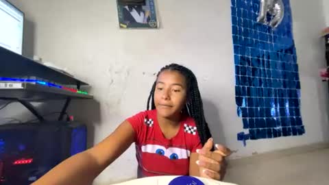 Snapshot of hadesmit1 chatting on June 18, 12:20 pm hadesmit1 online show from June 18, 12:20 pm