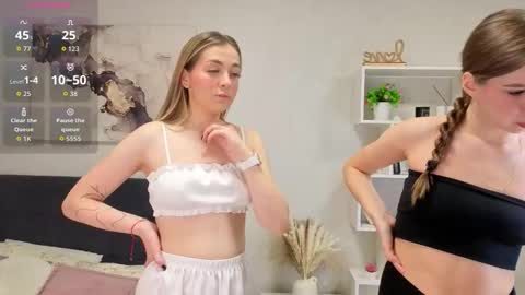 Snapshot of hadleynichols chatting on September 23, 3:04 pm Hi Im Rebecca Glad to see you in my room PVT is open online show from September 23, 3:04 pm