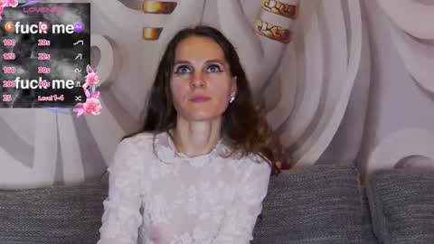 HaileyPeach online show from November 5, 6:52 pm