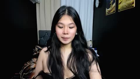 Snapshot of hailey_west01 chatting on December 17, 1:11 am hailey online show from December 17, 1:11 am