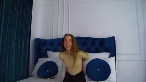 Hailey online show from July 24, 6:11 am