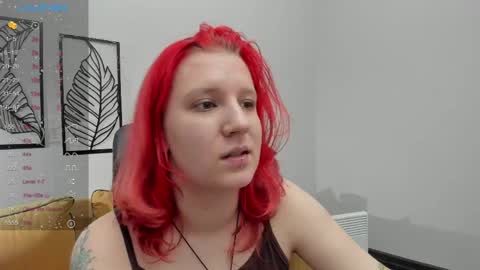 Snapshot of haileyfoxy chatting on April 13, 11:27 am Hailey online show from April 13, 11:27 am