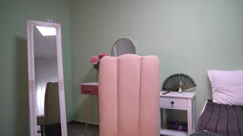 Snapshot of haileymoon85 chatting on October 27, 5:11 am Hailey online show from October 27, 5:11 am