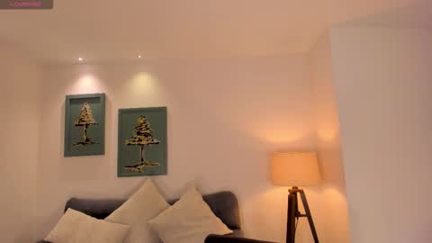 Hailey online show from March 1, 11:12 am