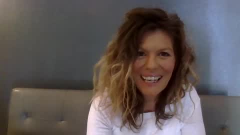 Snapshot of haileys123 chatting on November 20, 7:46 pm Hailey online show from November 20, 7:46 pm