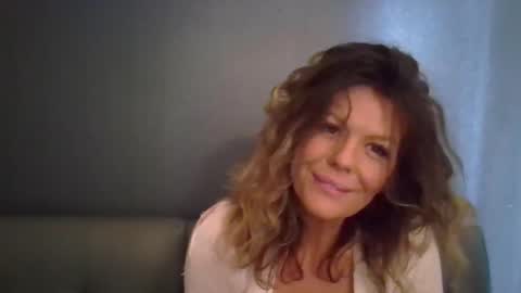 Snapshot of haileys123 chatting on November 26, 5:58 pm Hailey online show from November 26, 5:58 pm