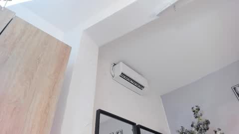 haileystonei online show from November 5, 11:21 am