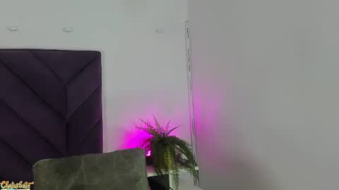 Snapshot of haileystonei chatting on July 29, 11:30 am haileystonei online show from July 29, 11:30 am