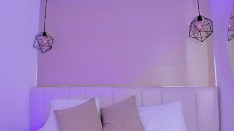 Snapshot of haily_b chatting on June 14, 1:02 pm Haily online show from June 14, 1:02 pm