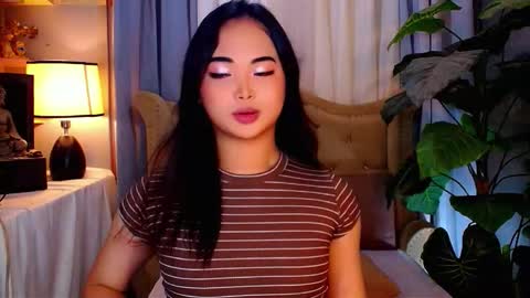 Snapshot of hailywilson chatting on November 10, 2:10 am haily online show from November 10, 2:10 am