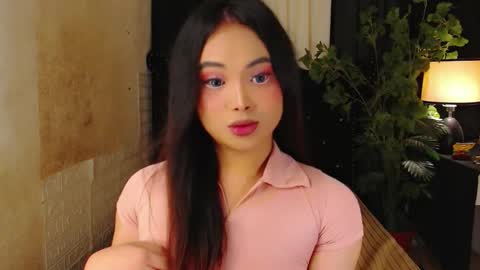 Snapshot of hailywilson chatting on November 19, 1:38 am haily online show from November 19, 1:38 am