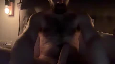 Snapshot of hairy_andhung chatting on March 14, 12:50 am hairy_andhung online show from March 14, 12:50 am