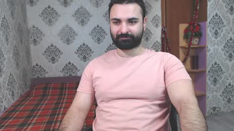 Hairy Tyler online show from January 12, 1:00 am