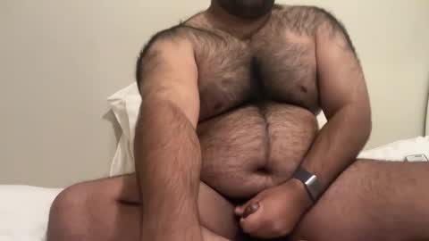 Snapshot of hairyaussie00 chatting on January 6, 8:07 pm hairyaussie00 online show from January 6, 8:07 pm
