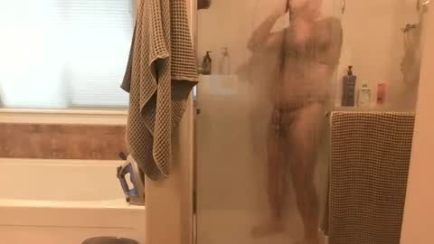 Snapshot of hairydaddreams chatting on June 22, 1:41 pm hairydaddreams online show from June 22, 1:41 pm