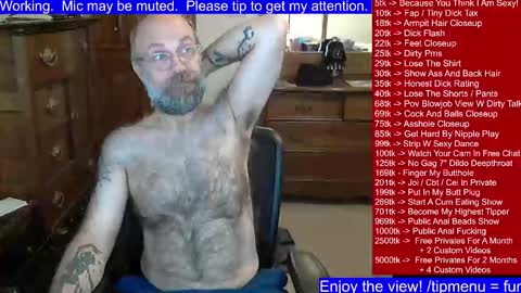 Snapshot of hairydaddybear69 chatting on January 21, 2:15 pm HairyDaddyBear69 online show from January 21, 2:15 pm