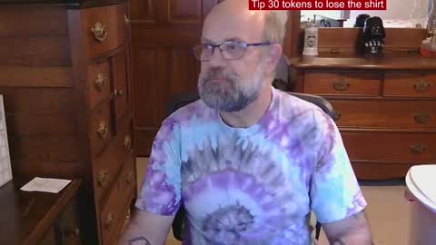 Snapshot of hairydaddybear69 chatting on October 22, 5:02 pm HairyDaddyBear69 online show from October 22, 5:02 pm