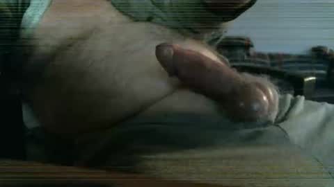 Snapshot of hairydude962 chatting on November 10, 4:44 am hairydude962 online show from November 10, 4:44 am