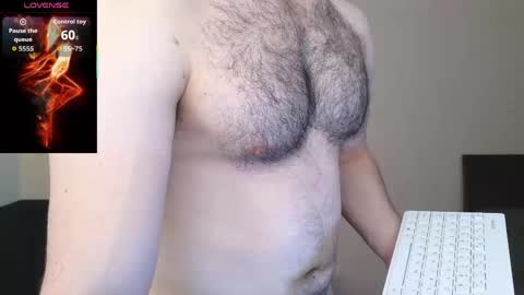 Snapshot of hairyncuteass chatting on May 27, 2:58 pm hairyncuteass online show from May 27, 2:58 pm
