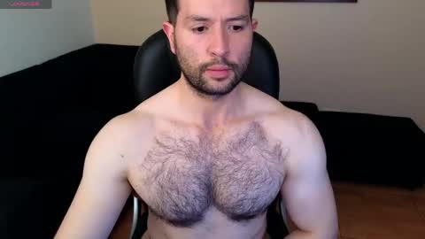Snapshot of hairyncuteass chatting on June 5, 8:58 pm hairyncuteass online show from June 5, 8:58 pm