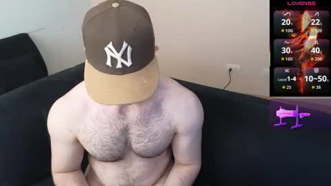 Snapshot of hairyncuteass chatting on July 22, 4:21 pm hairyncuteass online show from July 22, 4:21 pm