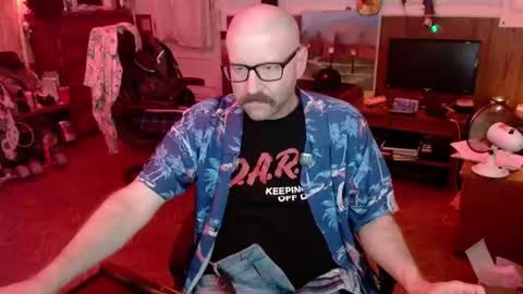 Snapshot of hairyoldperv chatting on June 23, 1:58 am Justin online show from June 23, 1:58 am