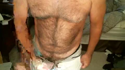 Snapshot of hairypecsguy chatting on February 8, 6:11 pm Hairy pecs online show from February 8, 6:11 pm