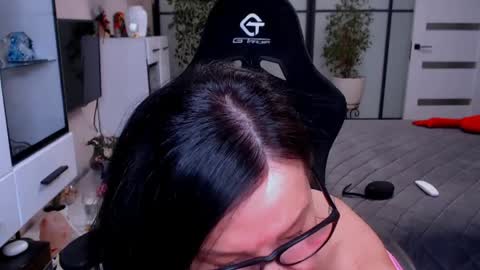 Monika online show from March 28, 8:47 am