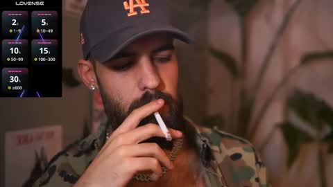 HairyRobXxX online show from November 2, 8:33 pm