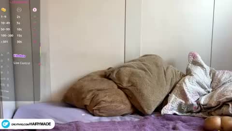 hairy and short online show from June 10, 6:18 pm