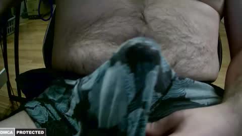 Snapshot of hairyuncut1705 chatting on February 2, 10:30 pm hairyuncut1705 online show from February 2, 10:30 pm