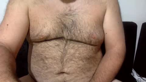 Snapshot of hairyweedman chatting on December 18, 8:42 am NN420 online show from December 18, 8:42 am