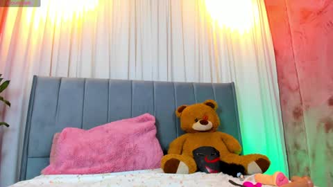 Snapshot of hakurukushka chatting on January 21, 5:51 pm Haku Please help me with your thumbs up its important online show from January 21, 5:51 pm