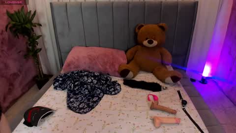 Snapshot of hakurukushka chatting on January 22, 4:12 pm Haku Please help me with your thumbs up its important online show from January 22, 4:12 pm