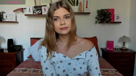 Snapshot of haleyreedme chatting on September 30, 7:35 am Haley online show from September 30, 7:35 am
