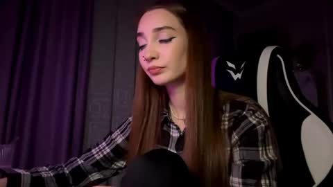 Holly online show from November 29, 5:16 pm