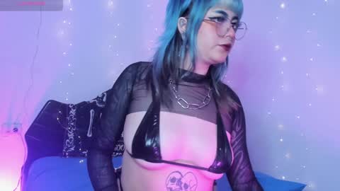 Snapshot of hallucigenia_sparza chatting on December 20, 11:21 am Hallu online show from December 20, 11:21 am