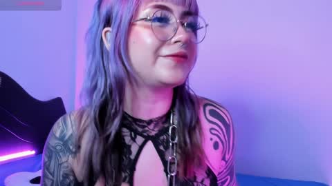 Snapshot of hallucigenia_sparza chatting on January 29, 4:52 pm Hallu online show from January 29, 4:52 pm