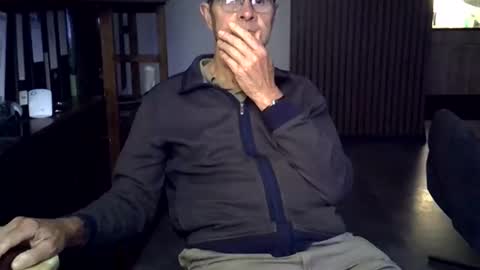 Snapshot of hamto65 chatting on May 31, 7:48 pm Prefer men 80 online show from May 31, 7:48 pm