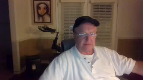 Snapshot of han63 chatting on October 3, 11:07 am Han online show from October 3, 11:07 am