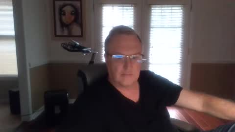 Snapshot of han63 chatting on October 12, 12:04 pm Han online show from October 12, 12:04 pm