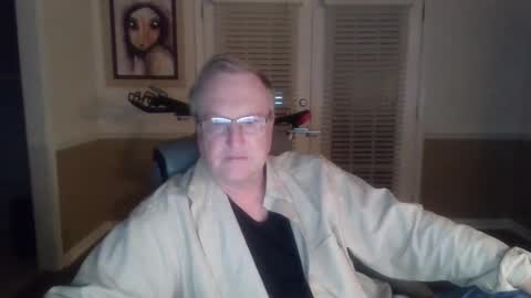 Snapshot of han63 chatting on October 31, 11:00 am Han online show from October 31, 11:00 am