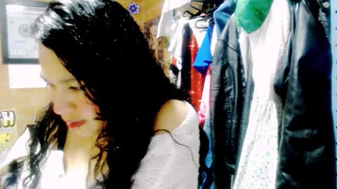 HANMy Dears make sure to follow me here create a FREE account if you dont have one and chat thank you. online show from October 27, 3:43 am