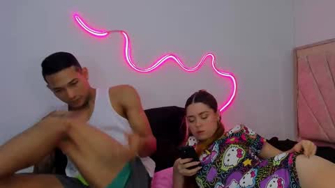 Hana and Zeta online show from March 11, 2:01 pm